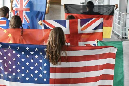 header-international-drapeau