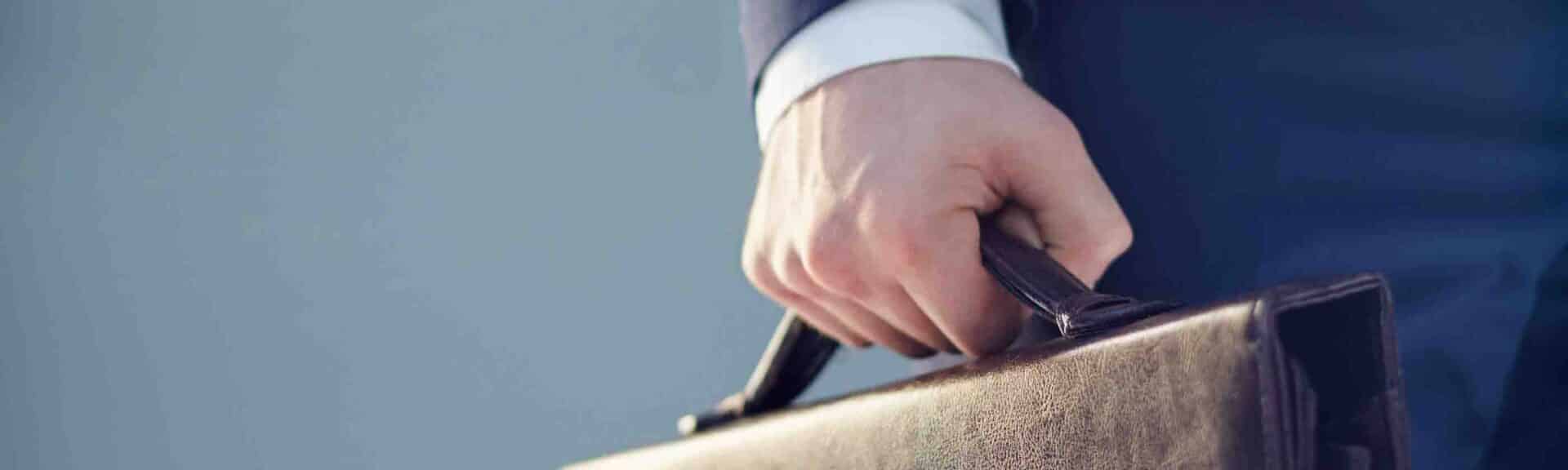 Comment devenir Diplomate ? (études, salaire, évolutions) UCLy — free download