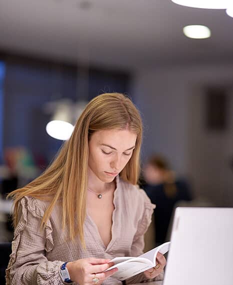 Etudiante en formation littéraire à l'UCLy