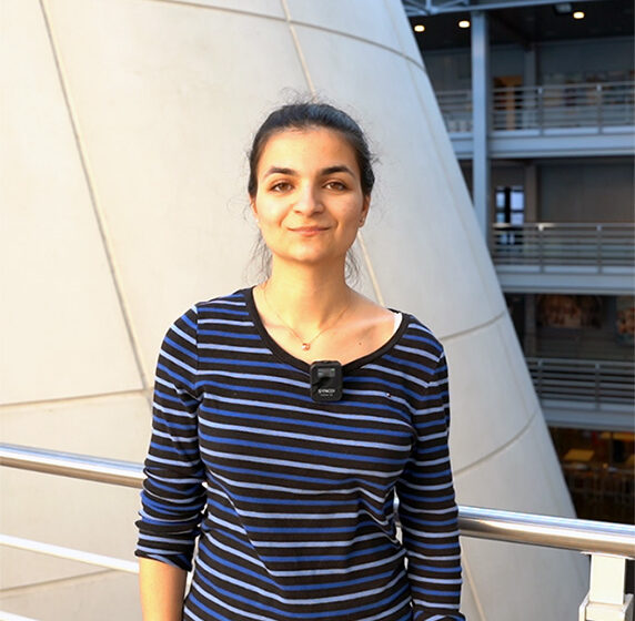 Elsa, étudiante et trompettiste avec le dispositif "Artiste à besoins particuliers"