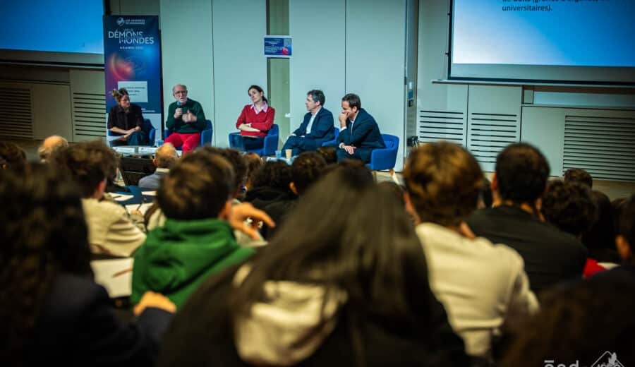 Conférence Hors les murs pour le cours de Questions internationales